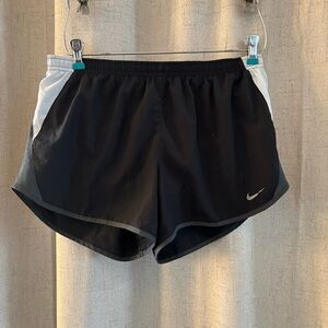 Nike Dri Fit‎ Shorts Black Gray W/ Logo Running Tempo Lined Pocket Women Size M